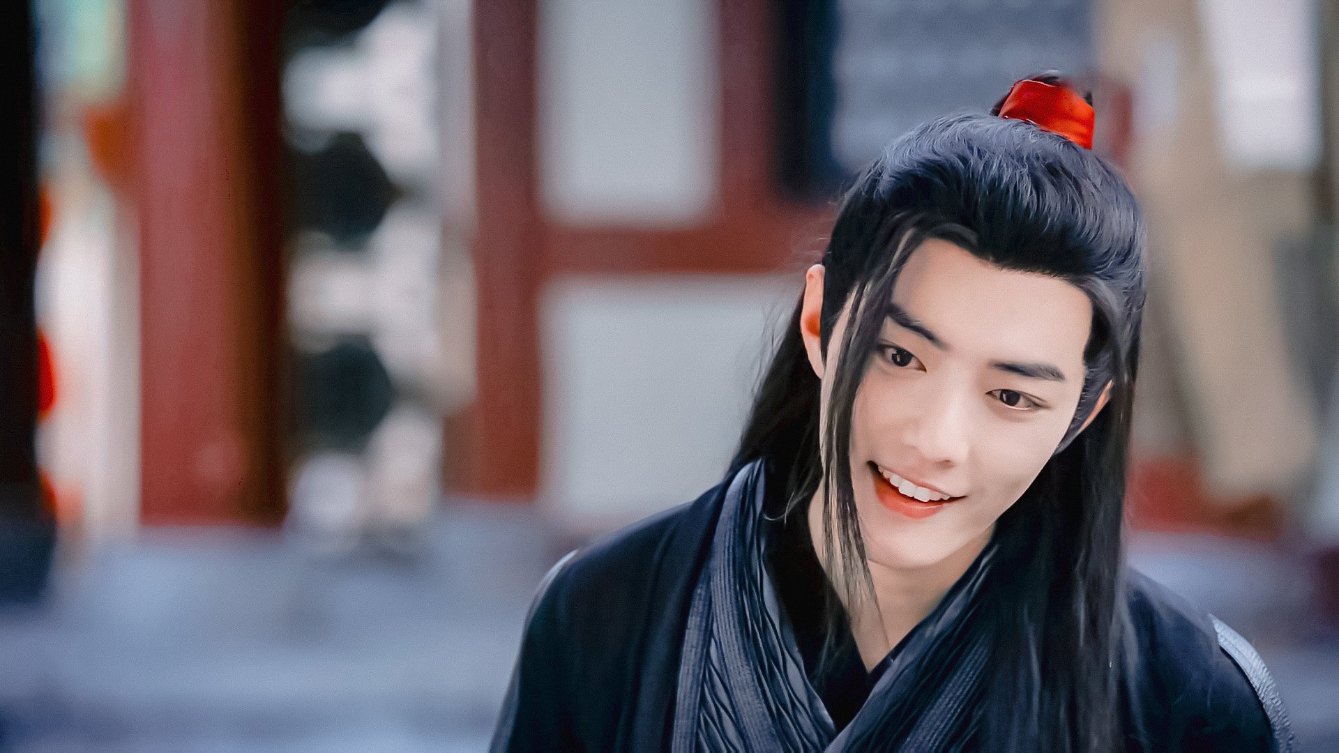 《Dota 2荣耀巡演,冠军角逐赛场火爆》,dota2冠军奖杯