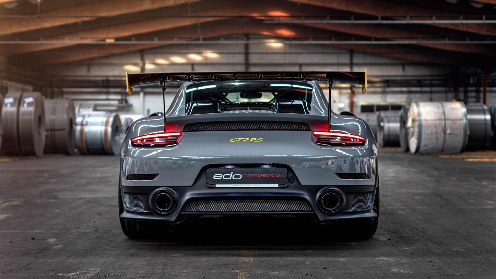 《电竞场馆设计理念：科技与艺术的完美结合》，电竞场馆建设标准全文