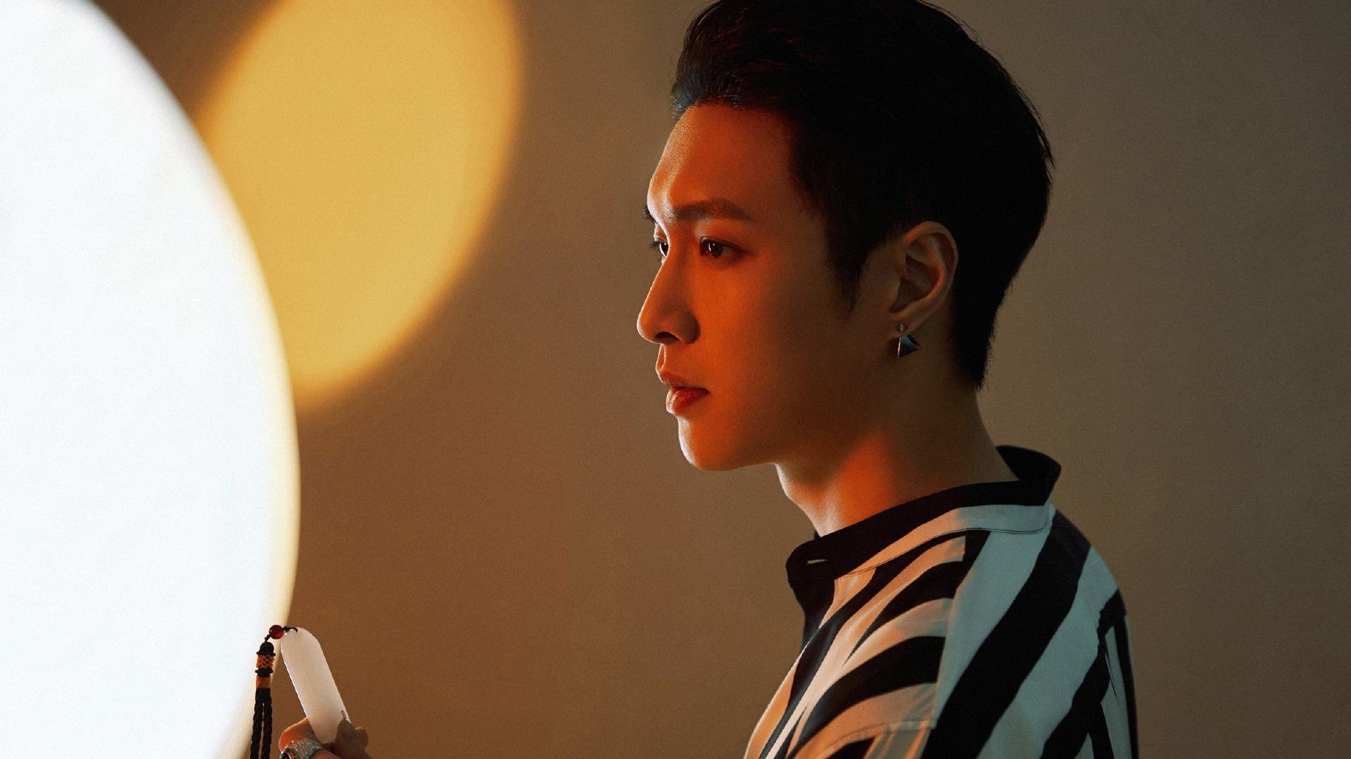 开云·体育官网-在总决赛关键时刻，库里连续命中三个远距离三分，最关键时刻的“天外飞仙”！